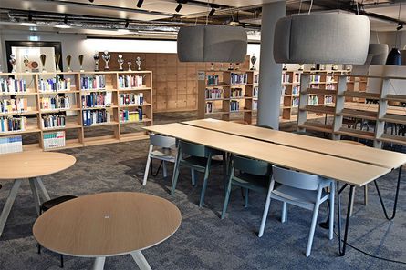 ek robotics Bibliothek, HSBA ek robotics Bibliothek, HSBA