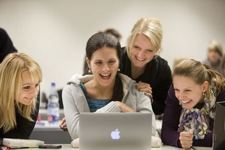 HSBA Bachelor Studenten Duales Studium HSBA Bachelor Studenten Duales Studium